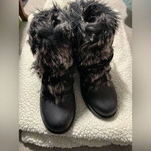 Wanted Black and Gray Faux Fur Winter Boots